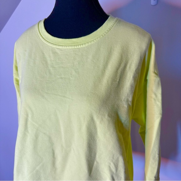 HYBA Bright Yellow Pullover Sweater Lightweight Activewear - Picture 3 of 11